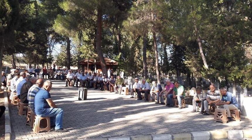 Bayırk&ouml;y&rsquo;de Geleneksel Mezarlık Ziyareti