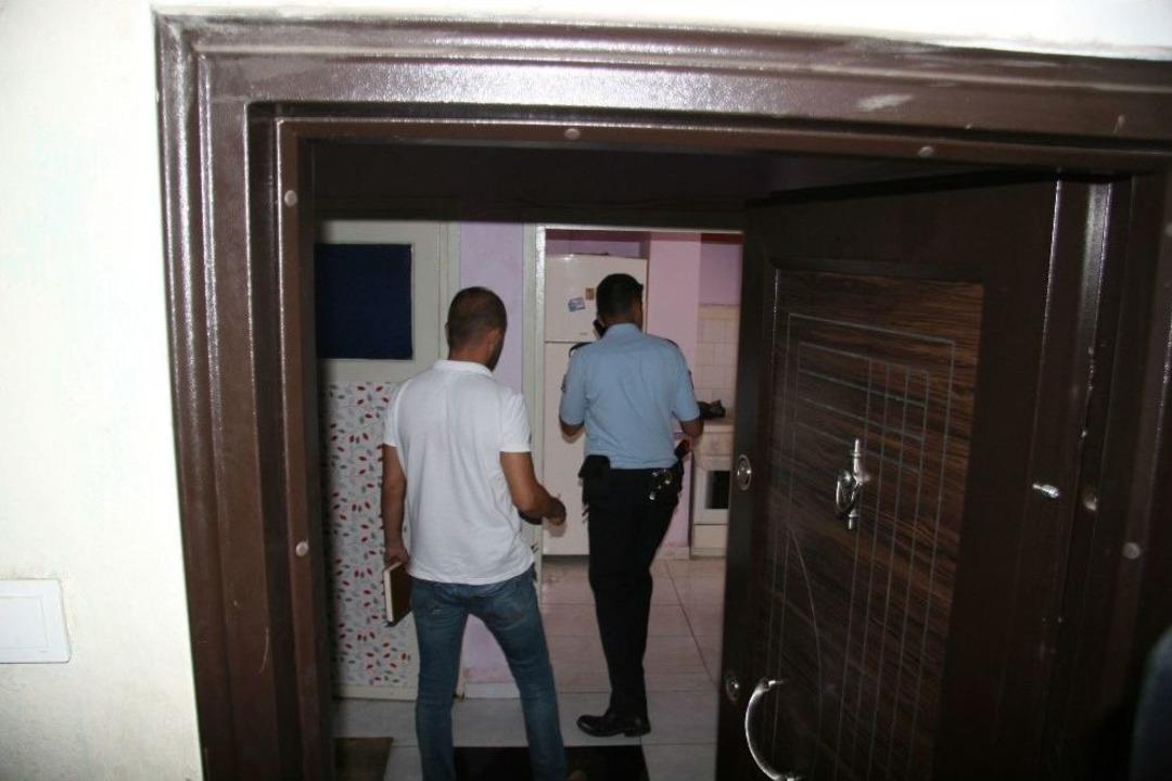 Antalya&rsquo;da Travestinin Evinde Ş&uuml;pheli &Ouml;l&uuml;m