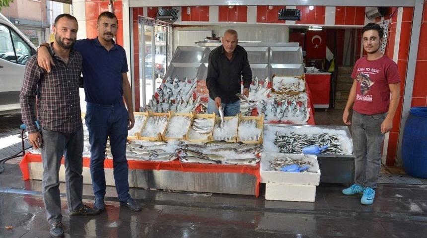 Kırıkkaleli Balık Satıcıları Yeni Sezondan Umutlu