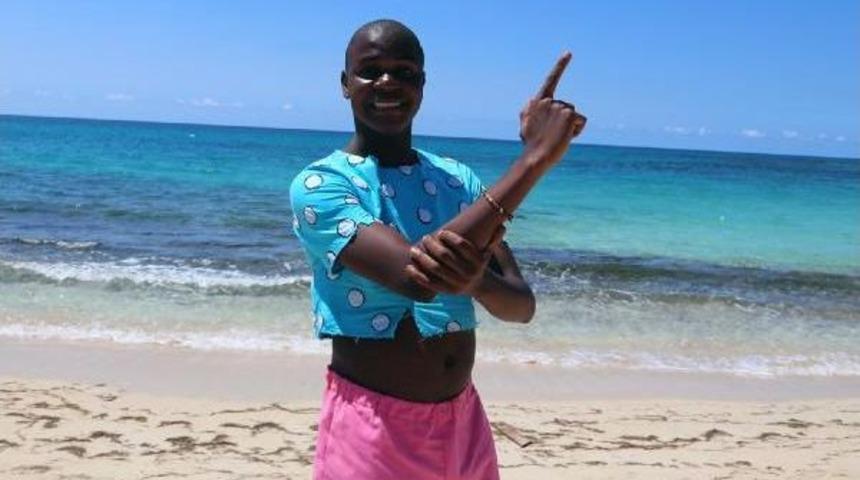 &ldquo;Robinson Crusoe Ve Cuma" Filminin Cuma'sı Nyambi Hayatını Kaybetti