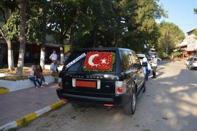 Valinin Makam Aracı Şehit Oğlunun Sünnet Arabası Oldu