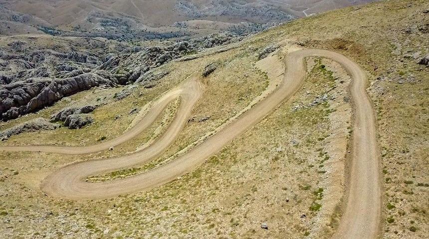 Nemrut Dağının 3 Km&rsquo;lik Yolu Yapılıyor