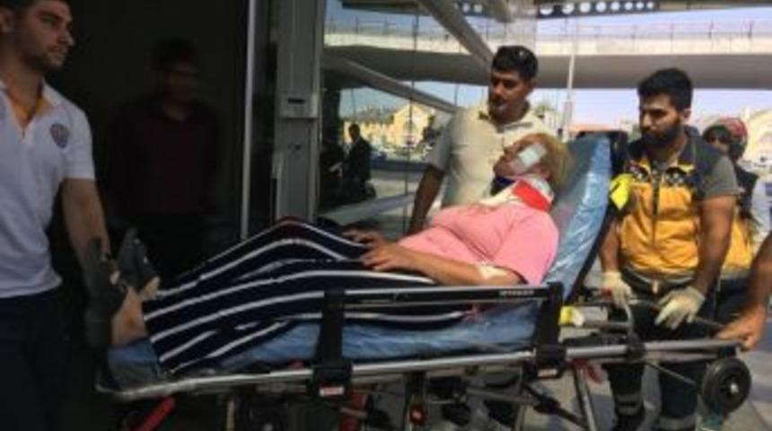 &Uuml;zerine Buzdolabı Devrilen Kadın Yaralandı