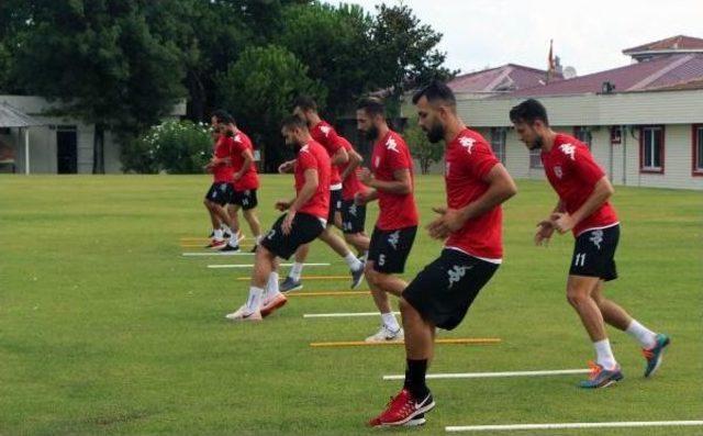 Samsunspor, Büyükşehir Belediye Erzurumspor Hazırlıklarını Sürdürüyor