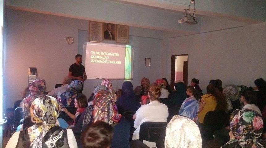 Hakkari&rsquo;de &lsquo;&ccedil;i&ccedil;ekler Solmadan&rsquo; Projesi