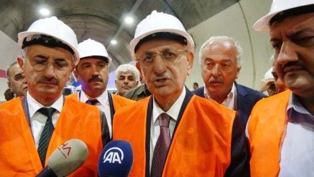 Tbmm Başkanı Kahraman Ovit T&uuml;neli ni Inceledi 3