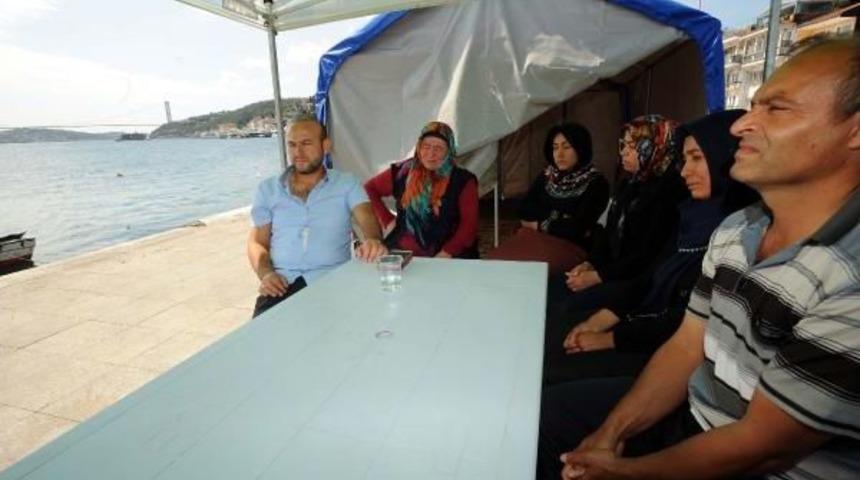 52 G&uuml;nd&uuml;r Aynı Yerde Furkan'ı Bekliyorlar