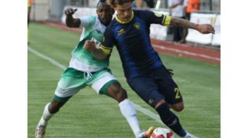 Bucasporlu Erkan Taşkıran Bugsaşspor'la Imzaladı