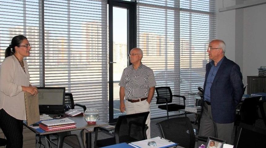 Başkan Hi&ccedil;yılmaz Ve Y&ouml;netim Kurulu &Uuml;yeleri Oda Personeli İle Bayramlaştı