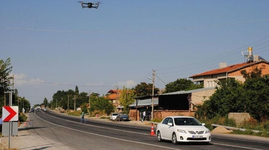 Jandarma Bayramda Yollarda Dorene İle Denetim Yaptı