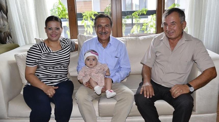 Başkan Ata&ccedil; &Ccedil;etin Ailesinin Mutluluğunu Paylaştı