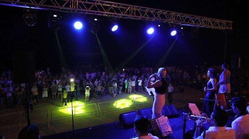 Büyükşehir Belediyesi’nden Tatilcilere Konser