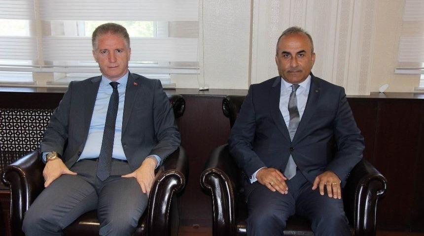 Vali G&uuml;l&rsquo;den Tebrik Ziyaretleri