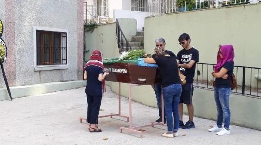 Yaşlı Kadının &Ouml;ld&uuml;r&uuml;ld&uuml;ğ&uuml; Ortaya &Ccedil;ıktı