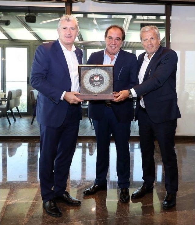 Türkiye-hırvatistan Resmi Maç Yemeği Düzenlendi 2