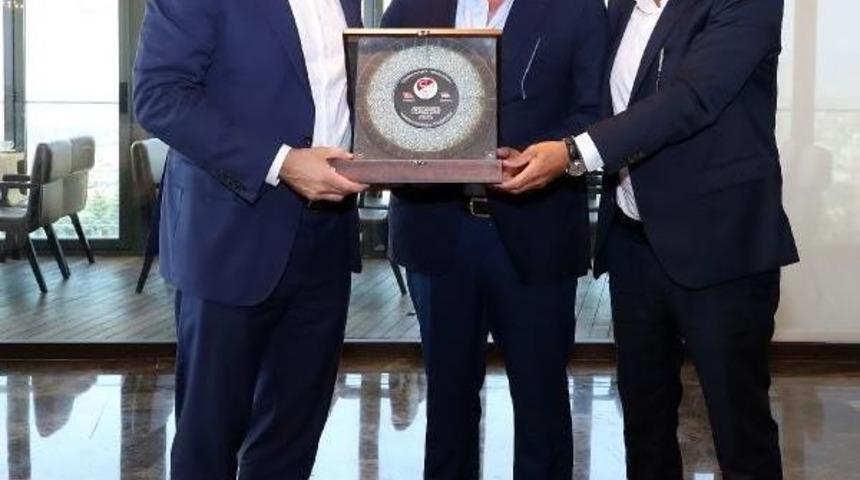 T&uuml;rkiye - Hırvatistan Ma&ccedil;ı &Ouml;ncesi, Resmi Ma&ccedil; Yemeği D&uuml;zenlendi