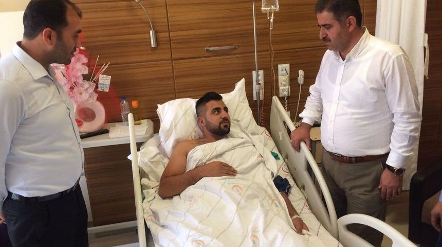 Operasyon Sırasında Ayağı Kırılan Gazi Ameliyat Oldu