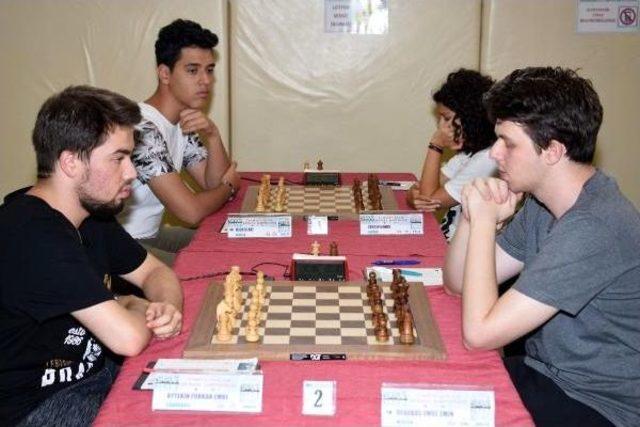 &Ccedil;anakkale de T&uuml;rkiye Gen&ccedil;ler Satran&ccedil; Şampiyonası Başladı 3
