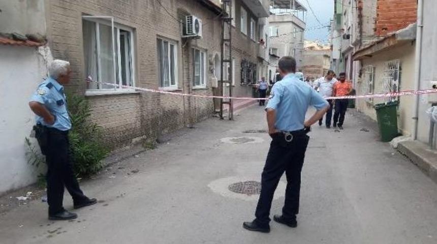 Hakkında Hapis Cezası Bulunan Kişi, Eski Sevgilisinin Erkek Arkadaşını &Ouml;ld&uuml;rd&uuml;