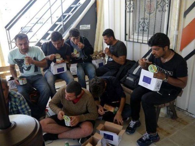 Ayvacık ta 31 Ka&ccedil;ak G&ouml;&ccedil;men Yakalandı 1