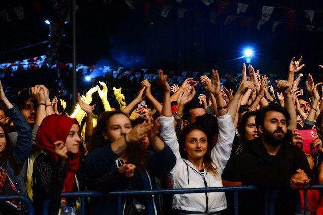 Beylikdüzü’nde Gece Yolcuları Rüzgarı Esti