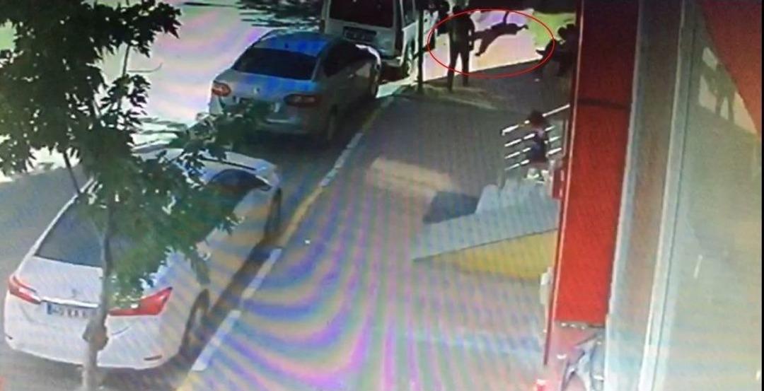 (&ouml;zel Haber) Balkondan D&uuml;şen 4 Yaşındaki &Ccedil;ocuk Yere B&ouml;yle &Ccedil;akıldı