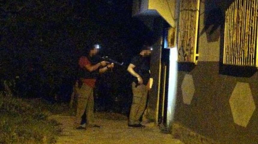 Adana'da Pkk Operasyou: 5 G&ouml;zaltı