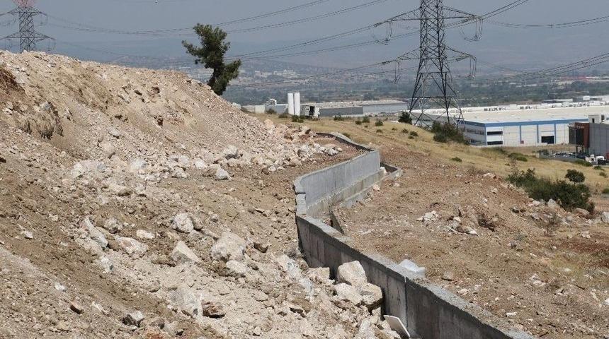 Yunuskent&rsquo;te İstinat Duvarları Tamamlanıyor