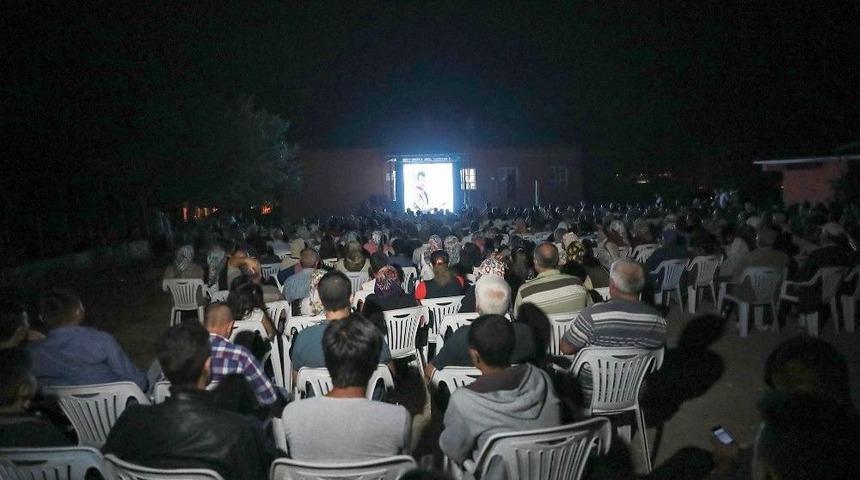 Tapan&rsquo;da Yazlık Sinema Keyfi