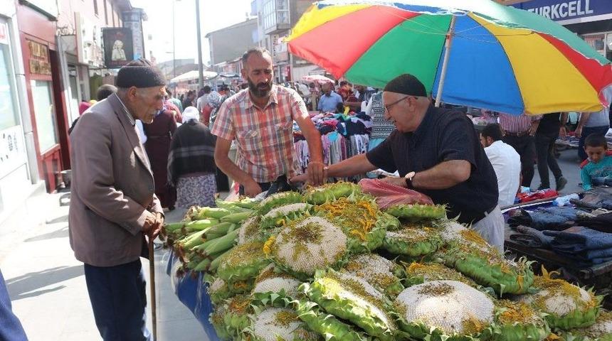 Ağrı&rsquo;da Yerli Ay&ccedil;i&ccedil;eğine Yoğun İlgi
