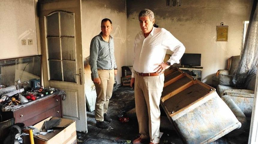 Balçova’da Evleri Yanan Vatandaşlara Dost Eli