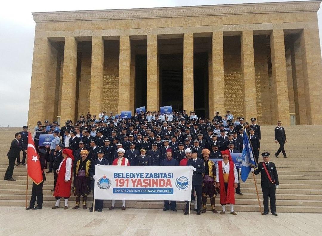 Zabıtalar Anıtkabir&rsquo;de
