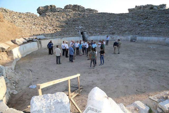 Antik Tiyatro Eski Kimliğine Kavuşuyor