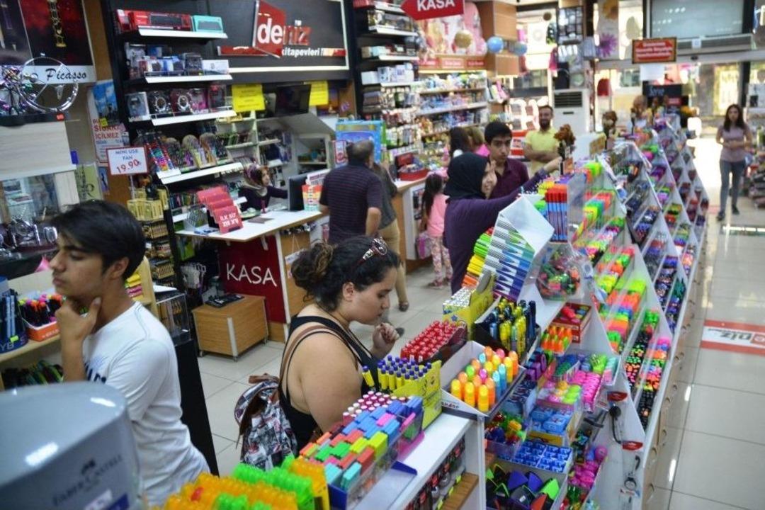 Okul Sezonu &Ouml;ncesi Kırtasiyecilerde Hareketlilik Başladı
