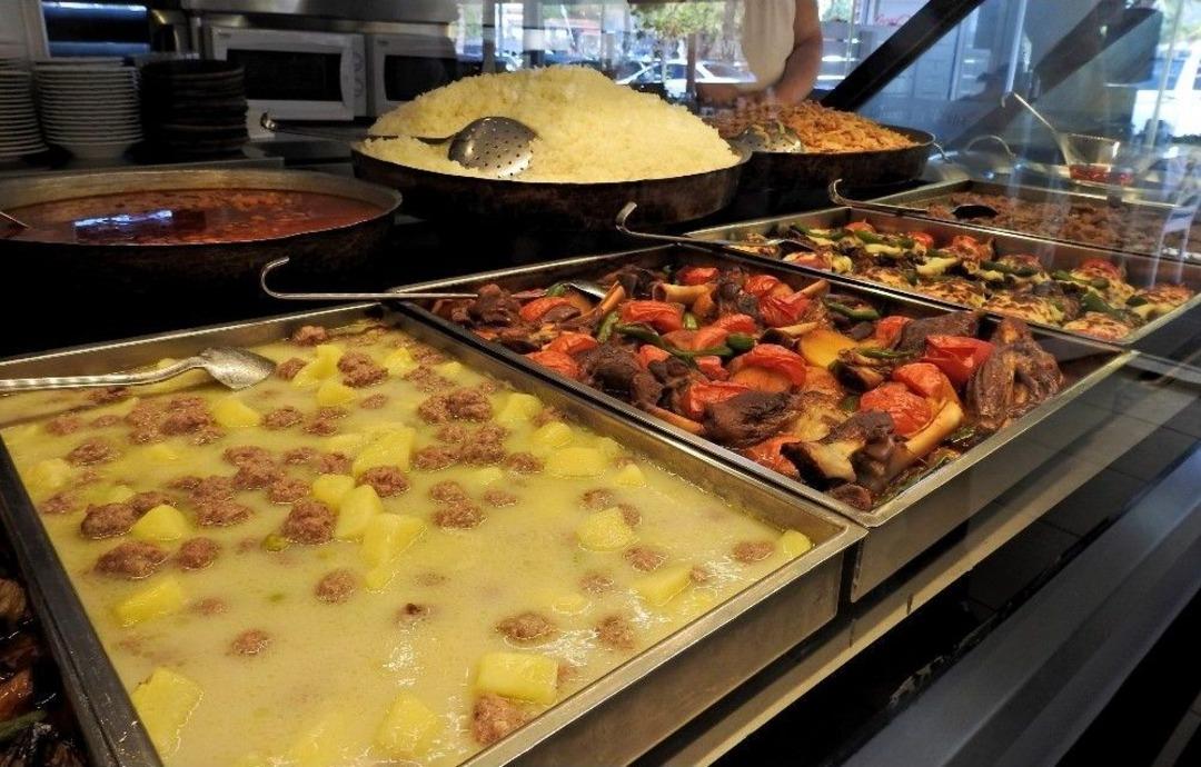 Ala&ccedil;atı&rsquo;nın Lezzetleri Kitaplaştırıldı