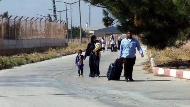 Bayramı Ülkelerinde Geçiren Suriyeliler'in Dönüşü Sürüyor