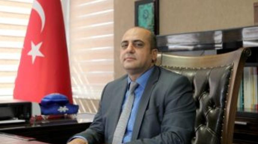 Ahlat Kaymakamı Akg&uuml;l G&ouml;reve Başladı