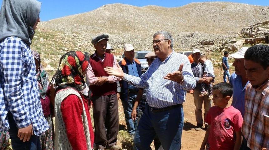 Kumluca&rsquo;da 2 Bin Metrede Yol Sevinci