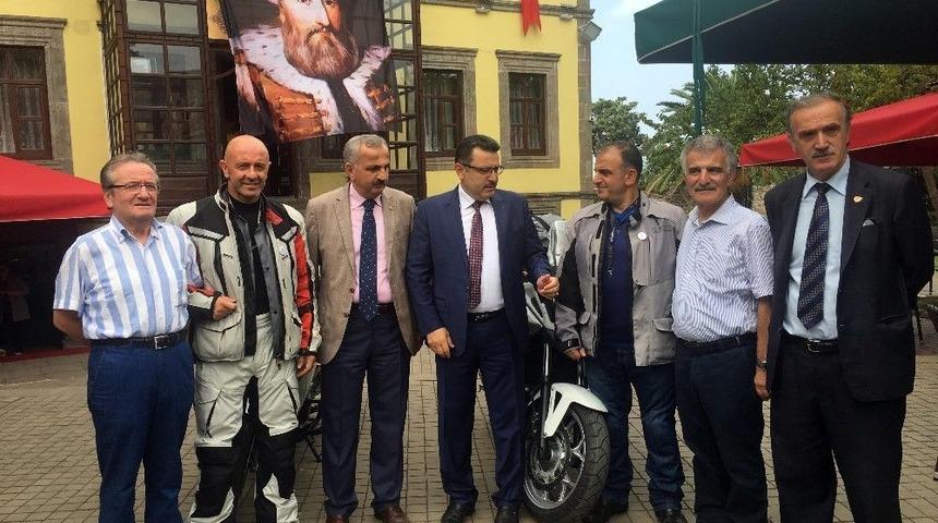 Kanuni&rsquo;nin İzinde 2 Bin 800 Kilometrelik Motosiklet Turu