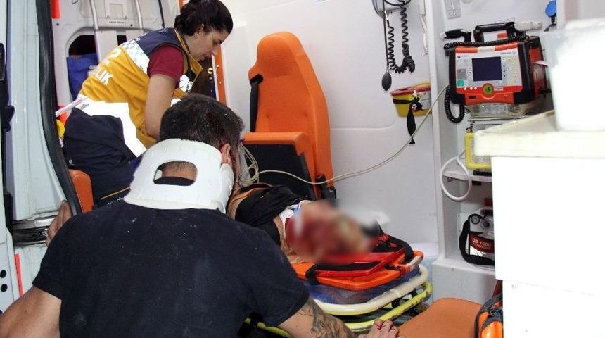 Kazadan Ağır Yaralı Kurtulan Gen&ccedil; Kız Hastanede &Ouml;ld&uuml;