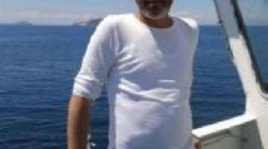 Evinin Balkonunda &Ouml;l&uuml; Bulundu