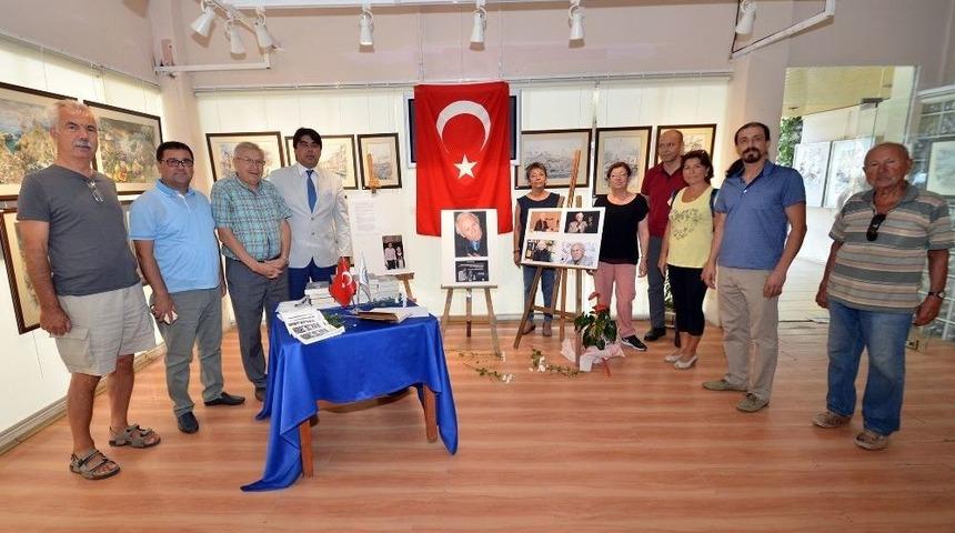 Fo&ccedil;a&rsquo;da &Uuml;nl&uuml; Yazar Muzaffer İzg&uuml; Unutulmadı