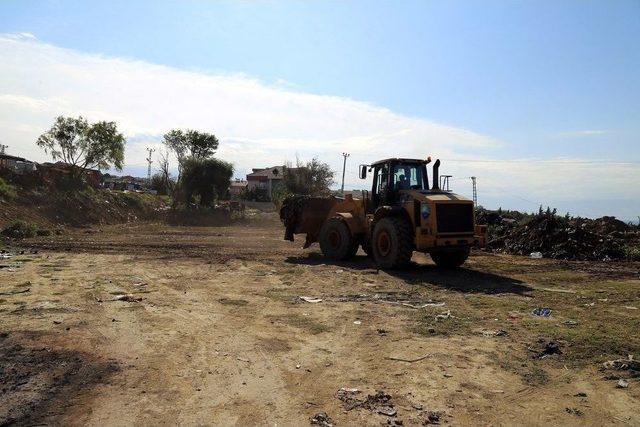 Başkan Akgün’den Kumburgaz’a Modern Stadyum