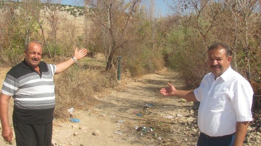 Bakan Eroğlu&rsquo;un Talimatıyla Susuz Kalan Ağa&ccedil;lara Su Verildi