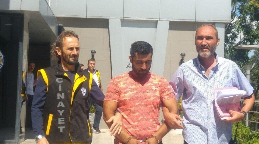 Eski Sevgilisinin Yeni Sevgilisini &Ouml;ld&uuml;ren Zanlı Adliyeye Sevk Edildi