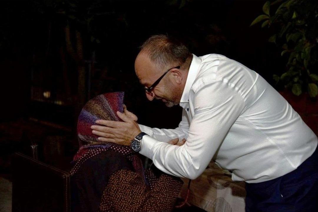 Başkan &Uuml;z&uuml;lmez Bayramı Hemşehrileriyle Ge&ccedil;irdi