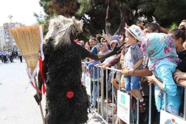 Balıkesir'de Kurtuluş Coşkusuna Tülütabak Damgası