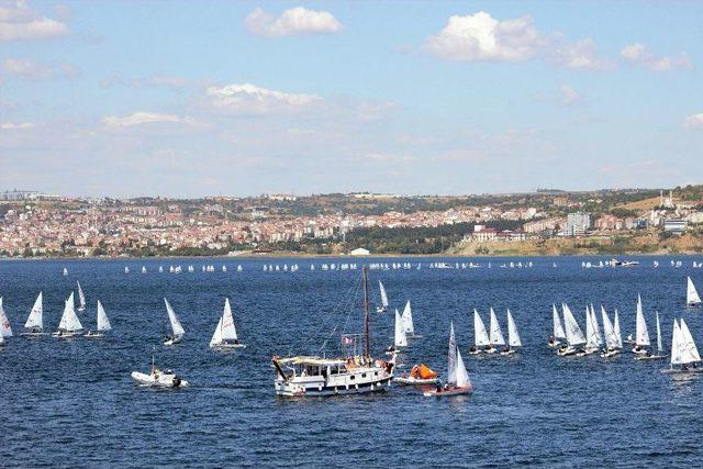 (&ouml;zel Haber) Tyf Başkanı &Ouml;zlem Akbudak: &ldquo;yelkeni T&uuml;m &Uuml;lkeye Yaymak İ&ccedil;in Gerekli &Ccedil;alışmaları Yapıyoruz&rdquo; 3