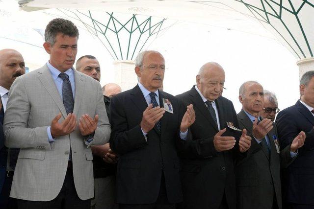 Gazeteci-yazar Doğan Yurdakul Son Yolculuğuna Uğurlandı 2