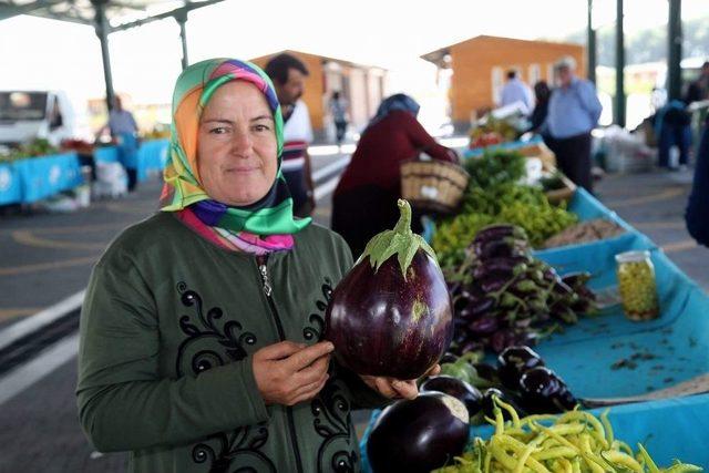 Doğal Ürünler Bahçesi Ve Pazarı Sağlıklı Beslenmek İsteyenlerin Uğrak Mekanı Oldu